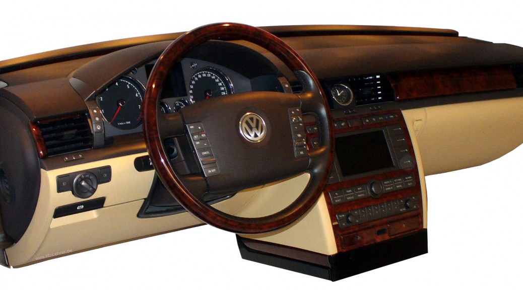 Armaturenbrett eines VW-Pheaton