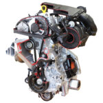 Das Foto zeigt das Schnitt-Modell des VAG Otto-Motors EA211 als Dreizylinder mit 1 Liter Hubraum und Blick auf den Zahnriemen.